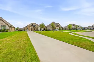 513 River Bank Ct, Granbury, TX 76049 - Photo 28