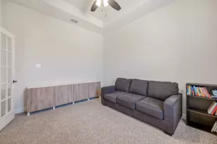 513 River Bank Ct, Granbury, TX 76049 - Photo 6