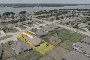 513 River Bank Ct, Granbury, TX 76049 - Photo 32
