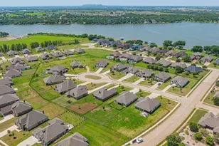 513 River Bank Ct, Granbury, TX 76049 - Photo 30