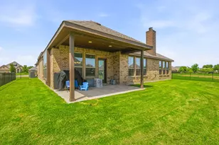 513 River Bank Ct, Granbury, TX 76049 - Photo 24