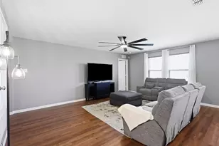 5925 Mountain Bluff Dr, Fort Worth, TX 76179 - Photo 6
