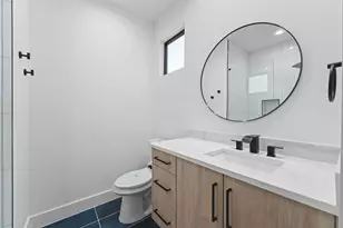 2304 Hondo, Dallas, TX 75219 - Photo 30