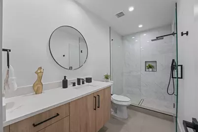 2304 Hondo, Dallas, TX 75219 - Photo 18
