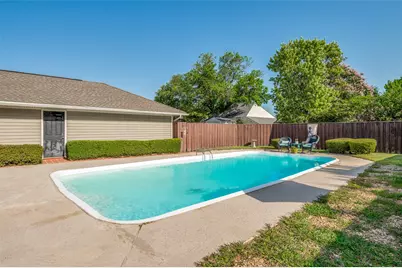 1307 N Trail Drive, Carrollton, TX 75006 - Photo 14