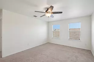 1025 Mason St, Aubrey, TX 76227 - Photo 24