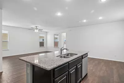 1025 Mason Street, Aubrey, TX 76227 - Photo 2