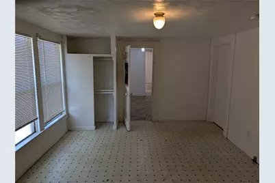 411 S Bradshaw Street, Denton, TX 76205 - Photo 10