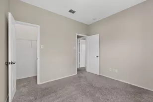 710 Bowie Ln, Mansfield, TX 76063 - Photo 36