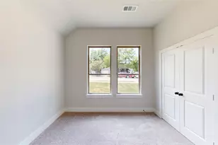2825 S Grove St, Fort Worth, TX 76104 - Photo 20