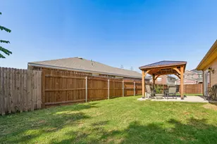1825 Lynnwood Hills Dr, Fort Worth, TX 76112 - Photo 20