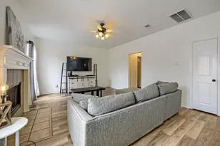 5016 Coral Creek Dr, Fort Worth, TX 76135 - Photo 12