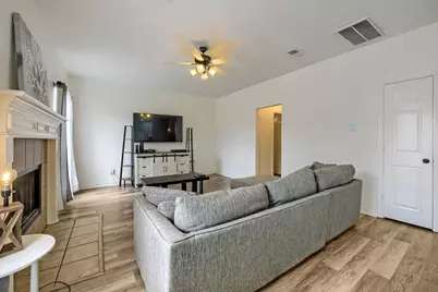 5016 Coral Creek Drive, Fort Worth, TX 76135 - Photo 12
