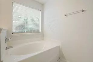 330 Mesquite Hill Dr, Arlington, TX 76002 - Photo 14