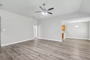 2214 Cancun Dr, Mansfield, TX 76063 - Photo 8