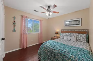 112 Springfield Ln, Red Oak, TX 75165 - Photo 22