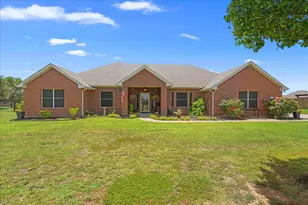 112 Springfield Ln, Red Oak, TX 75165 - Photo 2
