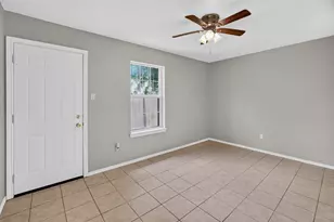 1424 E Mulkey St, Fort Worth, TX 76104 - Photo 2