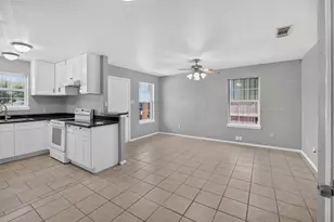 1424 E Mulkey St, Fort Worth, TX 76104 - Photo 4
