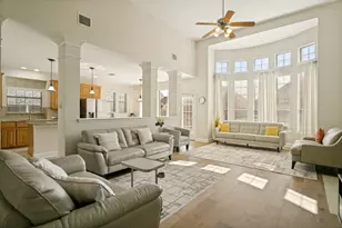412 S Hampton Ct, Lewisville, TX 75056 - Photo 6
