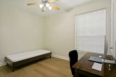 412 S Hampton Court, Lewisville, TX 75056 - Photo 10