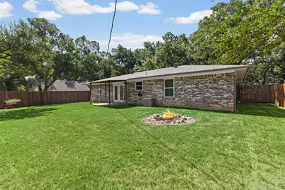 1702 Saddle Road, Granbury, TX 76049 - Photo 12