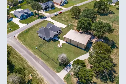 722 Clubview Drive, Mabank, TX 75143 - Photo 32