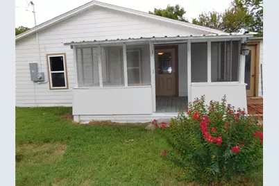 407 NE 4th Street, Hubbard, TX 76648 - Photo 8