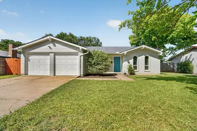 404 NW Wintercrest Road, Burleson, TX 76028 - Photo 4