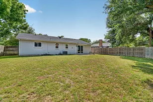 404 NW Wintercrest Rd, Burleson, TX 76028 - Photo 38