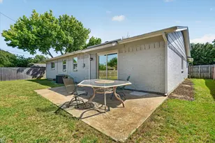 404 NW Wintercrest Rd, Burleson, TX 76028 - Photo 36