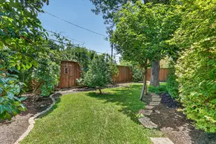 6032 Burgundy Rd, Dallas, TX 75230 - Photo 36