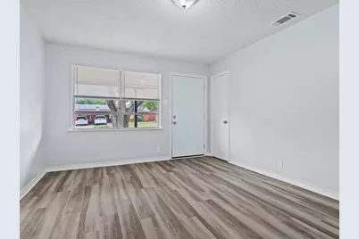2632 Emerald Drive, Mesquite, TX 75150 - Photo 8