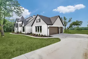 7705 Cattle Prairie Trail, Fort Worth, TX 76126 - Photo 2