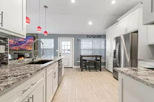 5933 Fox Dr, The Colony, TX 75056 - Photo 6