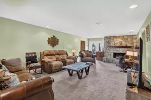 184 Oakhurst Dr, Bedford, TX 76022 - Photo 4