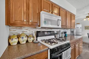 184 Oakhurst Dr, Bedford, TX 76022 - Photo 12