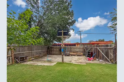 724 S Morris, Gainesville, TX 76240 - Photo 34