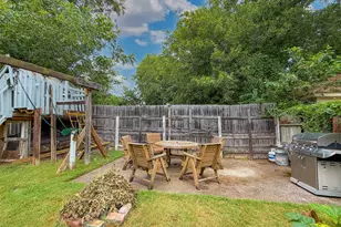 724 S Morris, Gainesville, TX 76240 - Photo 32