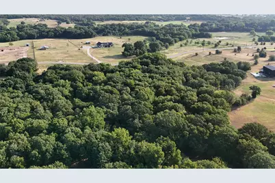 415 Rolling Hills Boulevard, Alvord, TX 76225 - Photo 4