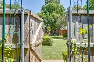 937 Roaring Springs Rd, Fort Worth, TX 76114 - Photo 28