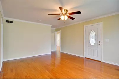 1110 Wade Hampton Street, Benbrook, TX 76126 - Photo 6