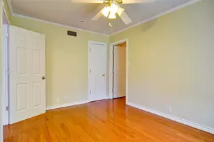 1110 Wade Hampton St, Benbrook, TX 76126 - Photo 16