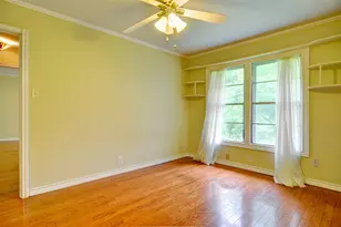 1110 Wade Hampton St, Benbrook, TX 76126 - Photo 14