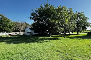 394 Hcr 1143, Blum, TX 76627 - Photo 18