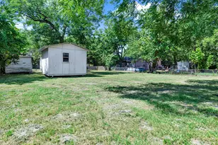 909 E High St, Terrell, TX 75160 - Photo 28