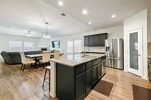 401 Sandhurst Dr, Crowley, TX 76036 - Photo 8