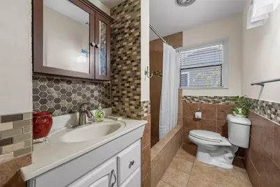 4513 Athens Avenue, Waco, TX 76710 - Photo 12