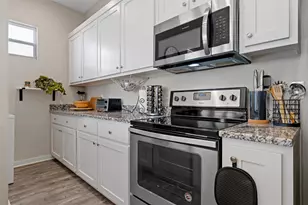 2312 S 12th St, Waco, TX 76706 - Photo 12