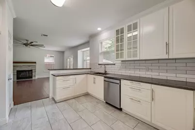 1305 Meadowbrook Drive, McKinney, TX 75069 - Photo 10